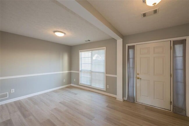 Building Photo - 7040 Magnolia Park Ln NW