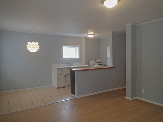 Living room looking toward kitchen - 171 Cragmont Rd