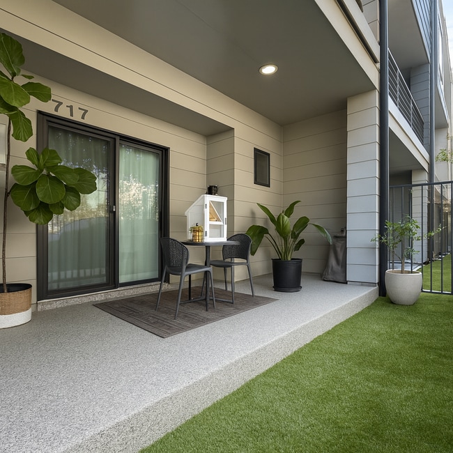 Building Photo - 2717 St Emanuel St