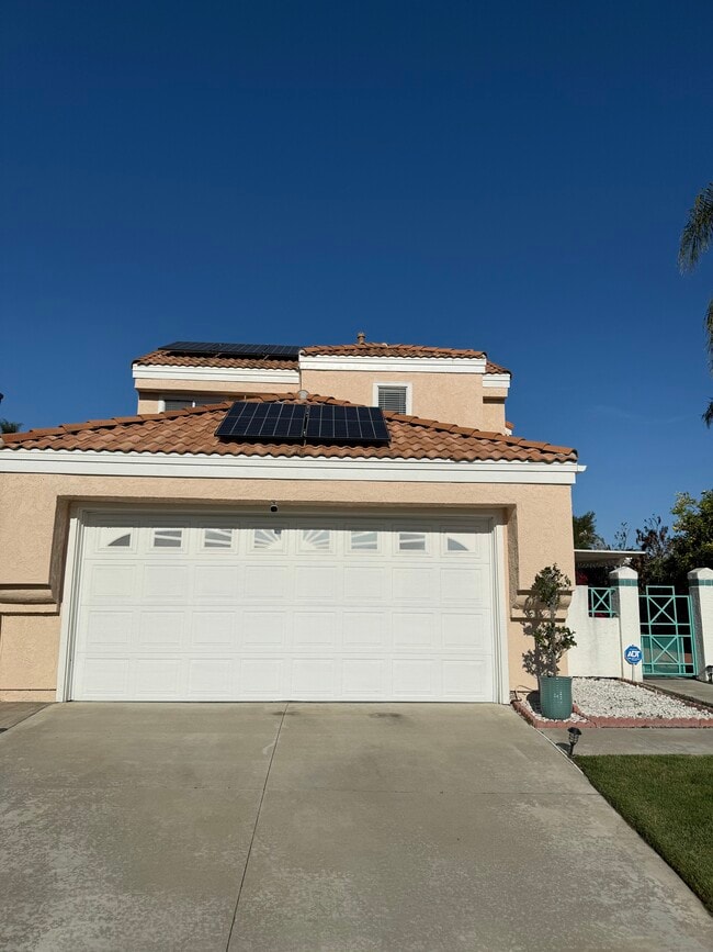 Building Photo - 5160 Baywood Cir