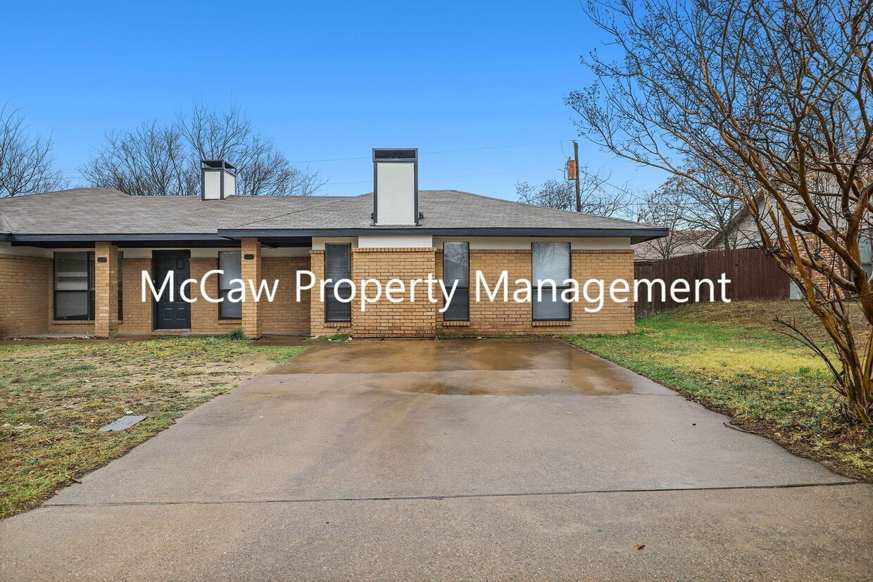 Foto principal - 715 Long Ct