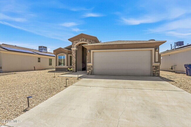 Foto del edificio - 14844 Tierra Tencha Ct