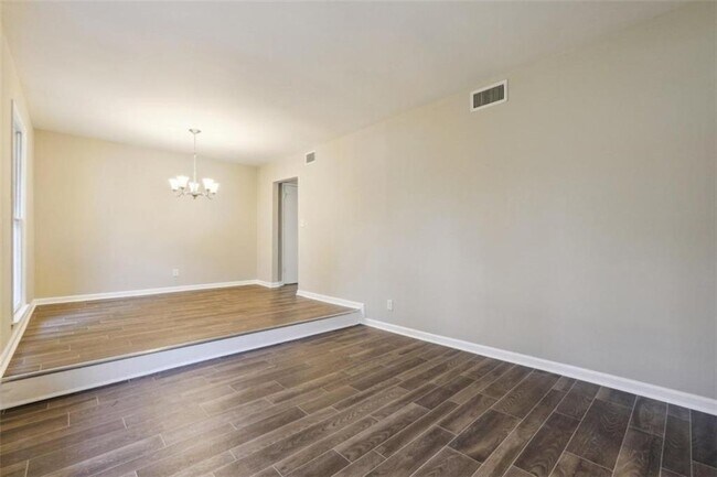 Foto del edificio - 6570 Kimberly Mill Rd