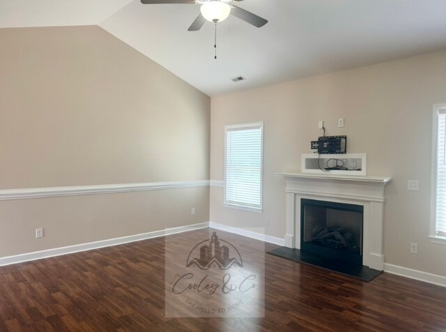 Foto del edificio - 98 Creech Pl Dr