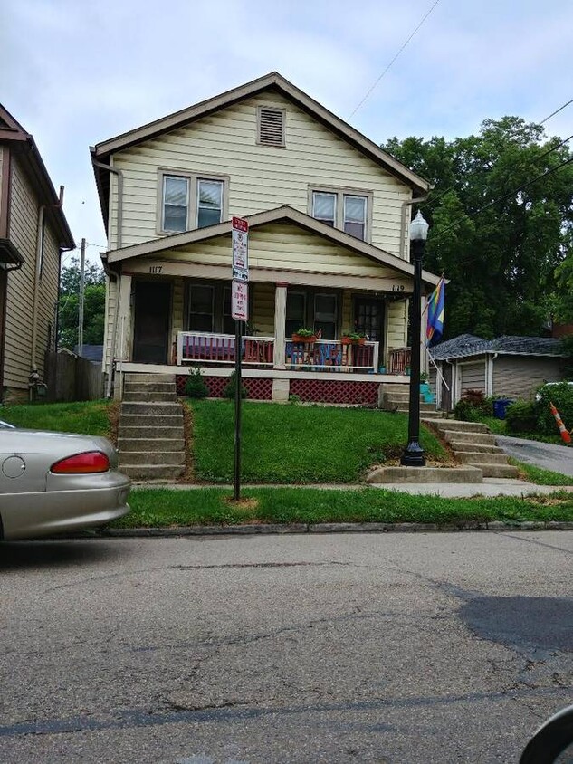 Primary Photo - 1119 Perry St
