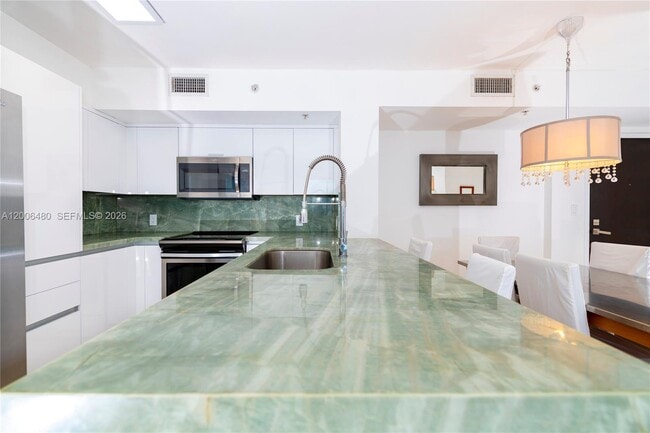 Foto del edificio - 90 Alton Rd