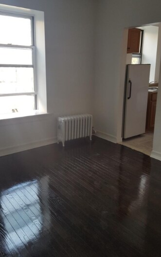 Foto del edificio - 337 E 3rd St