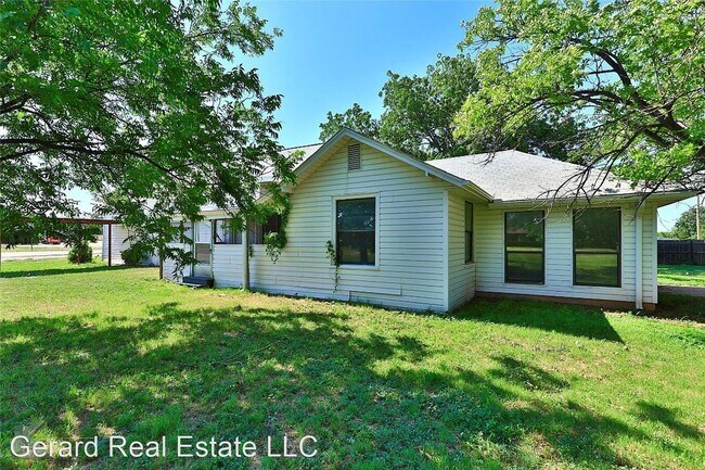 Foto del edificio - 3 br, 2 bath House - 117 FM 382