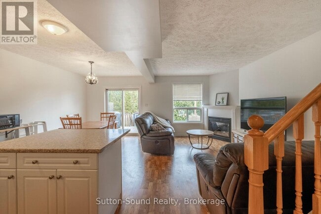 Building Photo - 848 25th Street a E