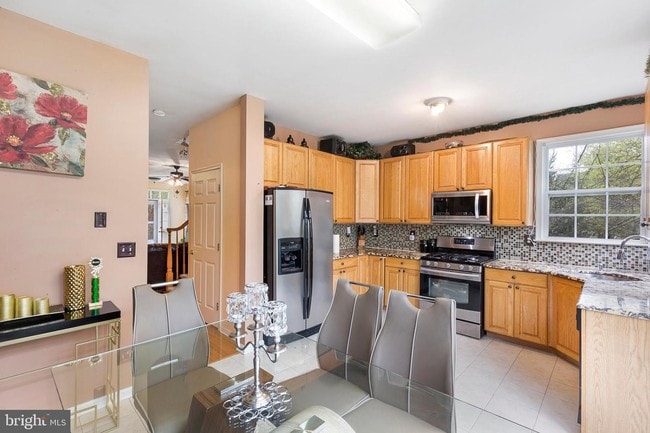 Building Photo - 3 Keats Ct