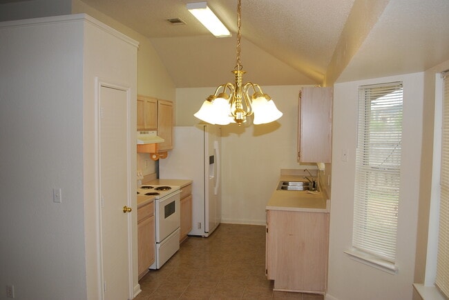 Building Photo - Cute 3bd/2ba pet friendly home in Killeen!