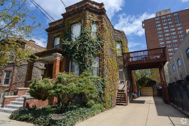Building Photo - 3937 N Wayne Ave