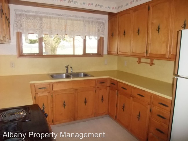 Foto del edificio - 3 br, 2 bath House - 32270 Hwy 99E