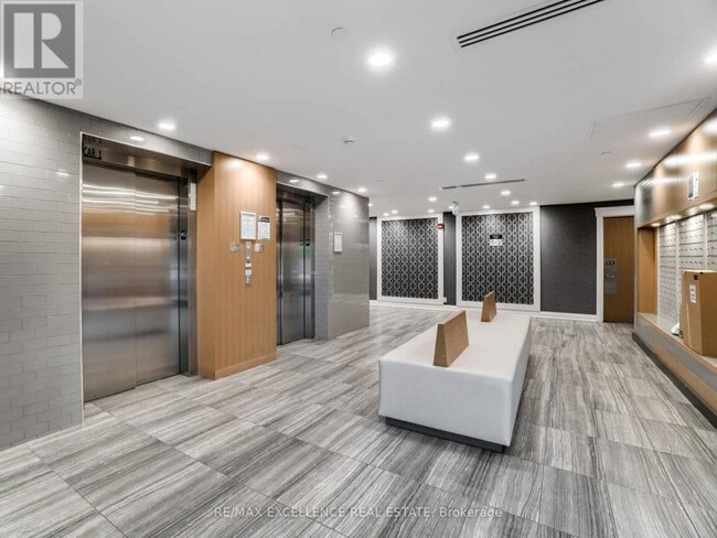 Building Photo - 128 Grovewood Common