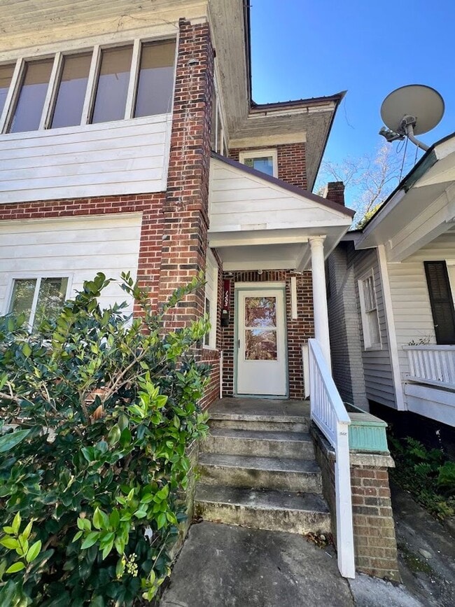 Building Photo - 1205 E 38th St