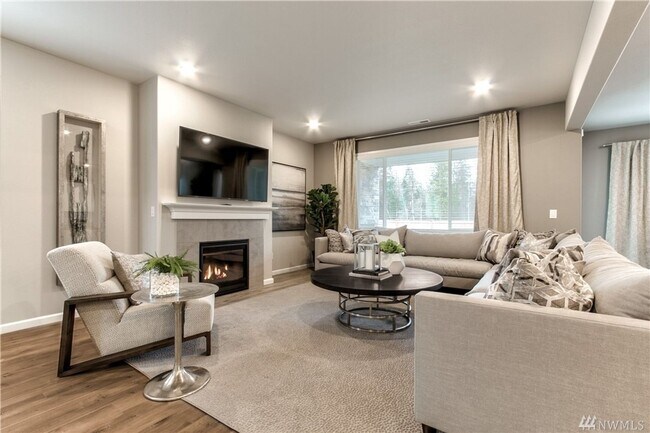 Foto del edificio - Beautiful Home Close to Everything 4BD