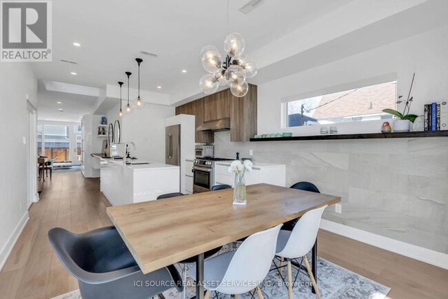 Photo du bâtiment - 103 Armstrong St