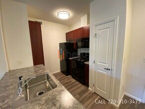 Building Photo - 1230 Pierce St