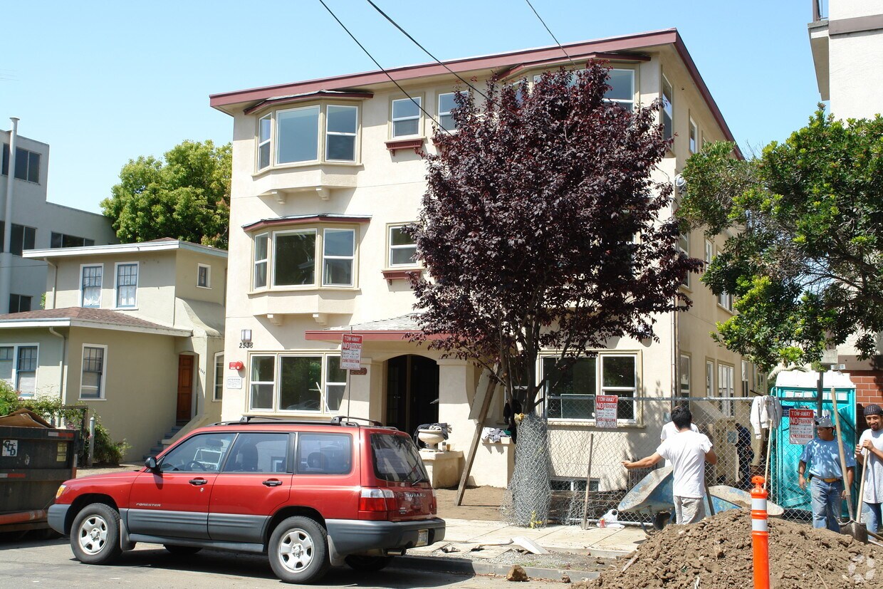 Foto del edificio - 2538 Hillegass Ave