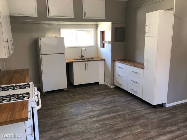 Foto del edificio - 2 br, 1 bath House - 2344 Hurley Way