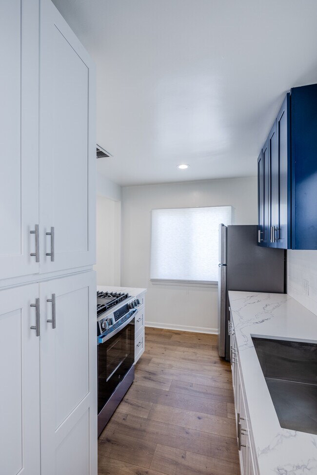 Foto del edificio - 436 Rosecrans Ave