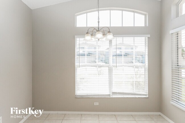 Building Photo - 1542 Avleigh Cir