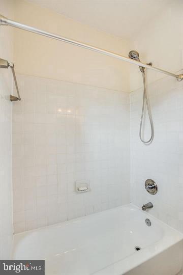 Building Photo - 965 Randolph St NW