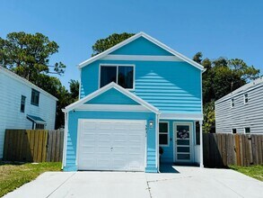 Building Photo - 5831 Thisledown Ct