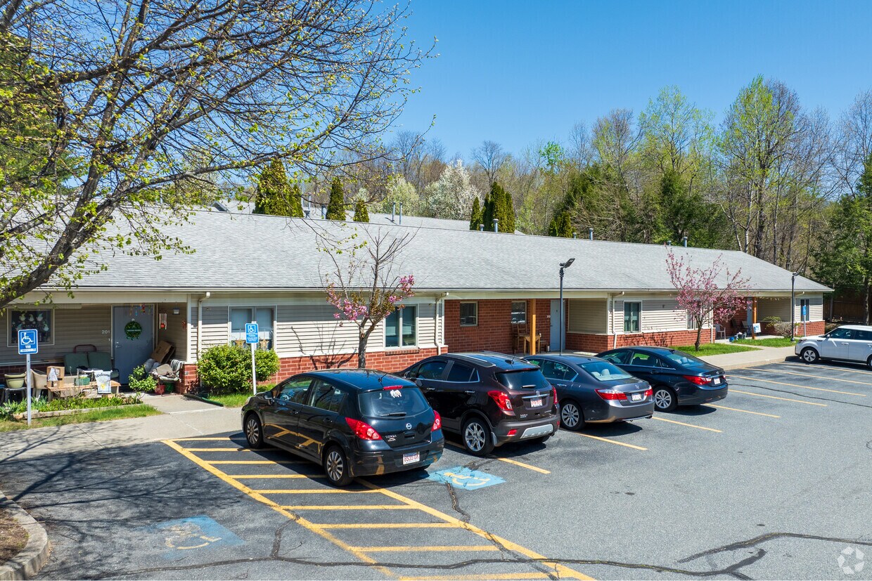 Edificio Alt - Teamster Retiree Housing-Worc