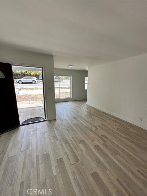 Building Photo - 1544 Ruhland Ave