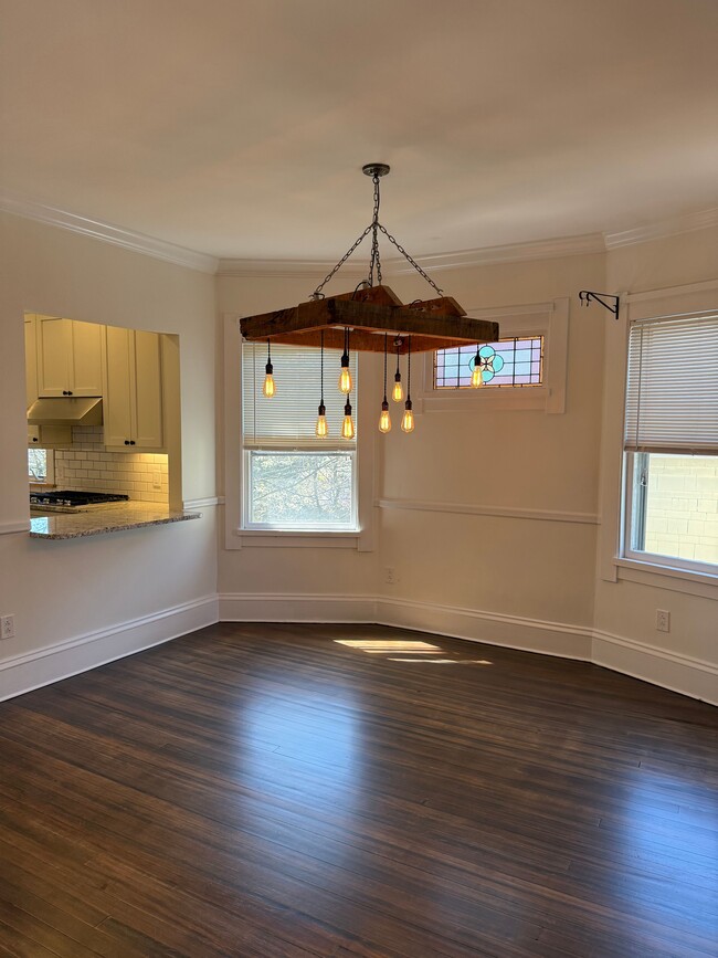 Foto del edificio - 33 Montclair Ave