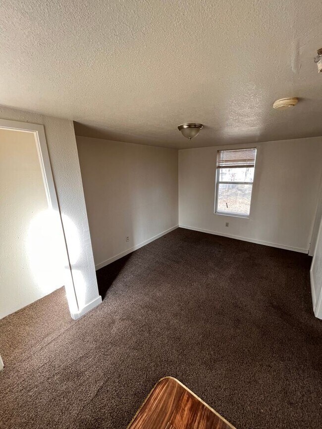 Foto del edificio - Studio, 1 bath House - 800 N Atkinson (1002)
