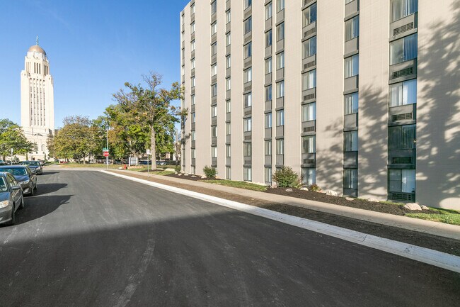 Foto del edificio - Capitol View Tower Apartments - Seniors 62+