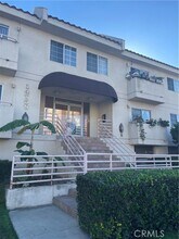 Building Photo - 14758 Magnolia Blvd