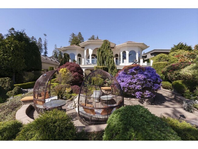 Photo du bâtiment - 13464-1313A 13a Ave