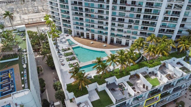 Foto del edificio - 90 SW 3rd St