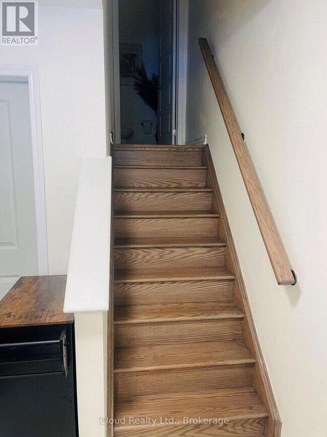 Building Photo - 114 Frost Ct