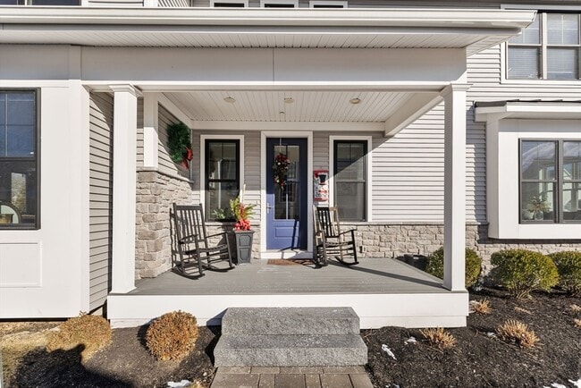 Building Photo - 15 Rowell Ln
