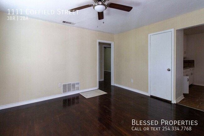 Building Photo - 1111 Coffield St