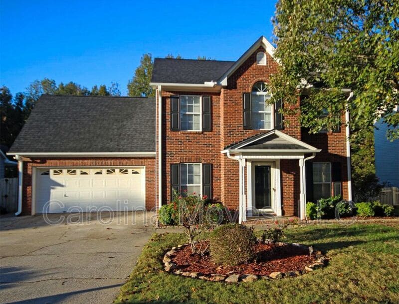 Primary Photo - 105 Riverside Chase Cir
