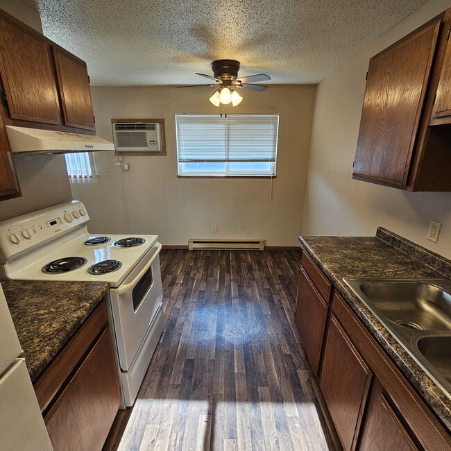 Cocina - 530 5th St E