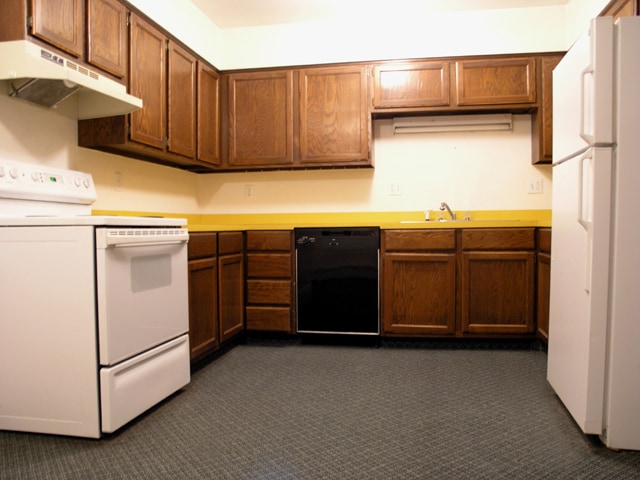 Kitchen - 1408 Taft Ave
