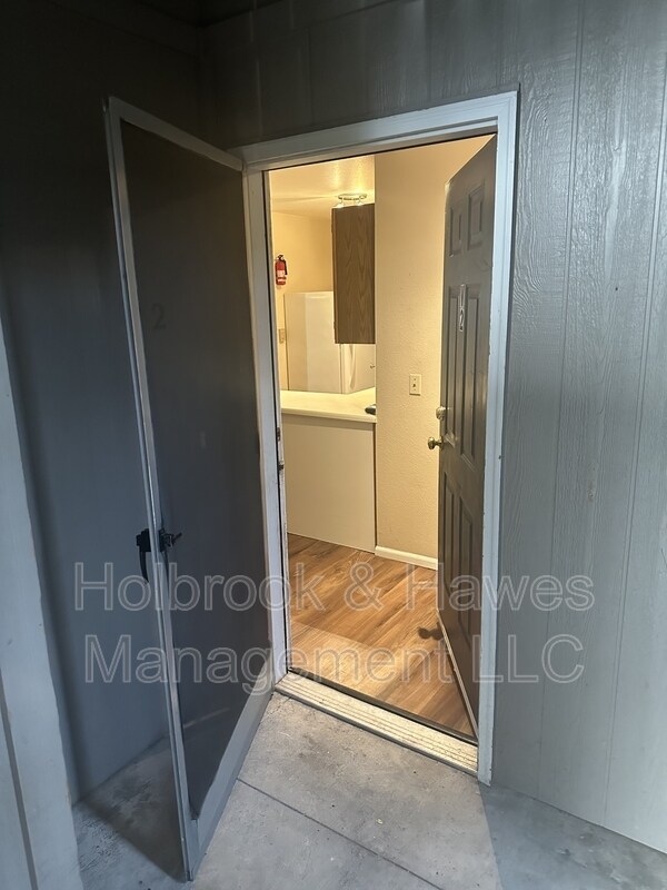 Foto del edificio - 4531 Boardwalk Dr