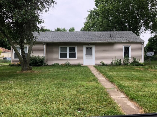 Photo - 328 Falcon Rd House