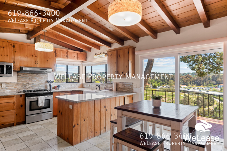 Primary Photo - Charming Cabin Feel Home on 2 Acres | Golf...