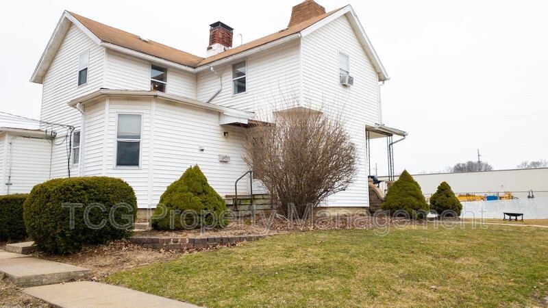 Primary Photo - 410 N Monroe St