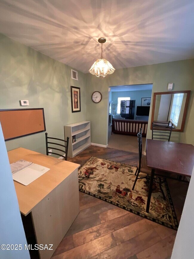 Foto del edificio - 5018 E Eastland St