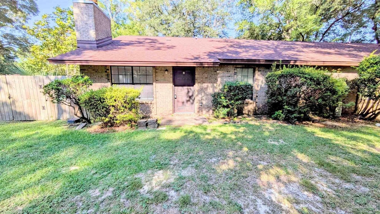Foto principal - 9345 Chisholm Rd