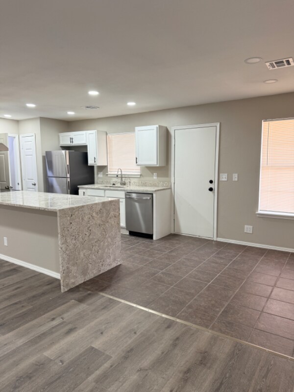 Foto del edificio - 6128 S Madison Pl