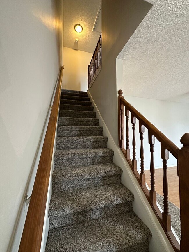 Foto del edificio - Townhouse in Clay Chalkville area